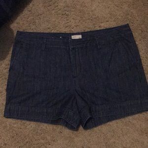 I am selling a pair of gap dress shorts